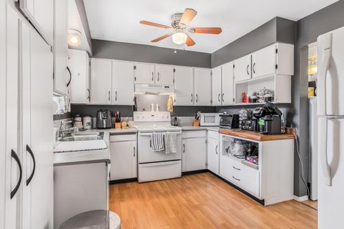 6-32870 Bevan Way, Abbotsford, BC, V2S6R3 | Card Image