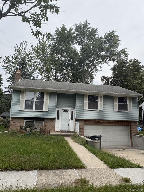 2781 Majestic Ct, Troy, MI, 48083-5782 | Card Image
