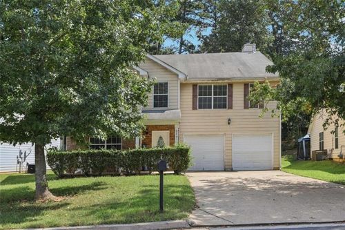 2261 Creel Rd, College Park, GA, 30349-4820 | Card Image