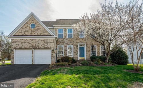 9001 Merlot Ct, Bristow, VA, 20136-5808 | Card Image