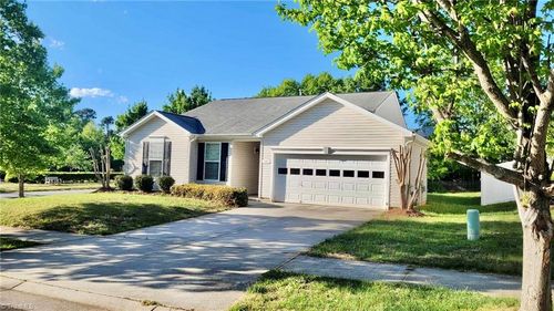 482 Shady Grove Ct, Winston-Salem, NC, 27103-5539 | Card Image