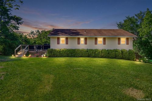 19 Ivy Cliff Rd, Campbell Hall, NY, 10916-2410 | Card Image