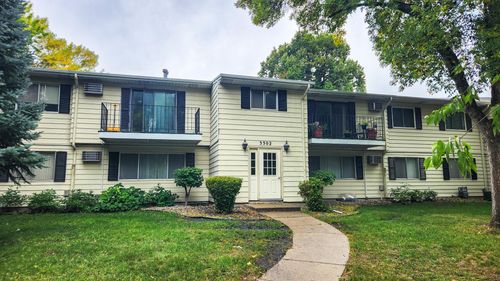 c24-3302 2nd St N, Fargo, ND, 58102-1169 | Card Image