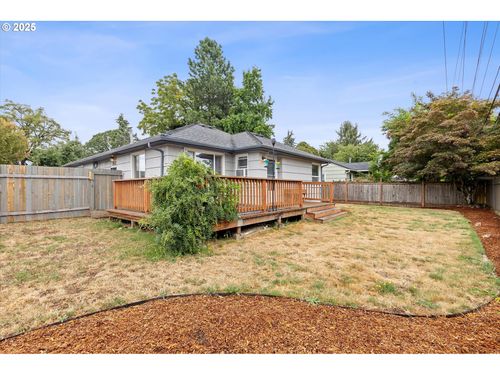 7511 Se Harmony Rd, Milwaukie, OR, 97222-1208 | Card Image