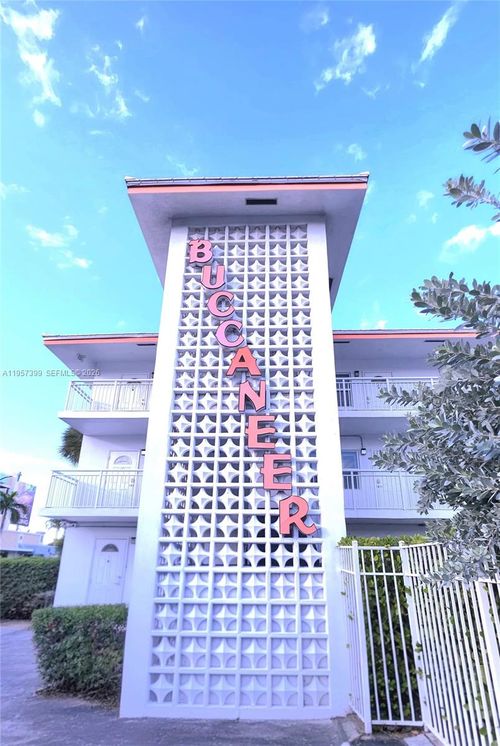 apt-27-120 Ne 20th Ave, Deerfield Beach, FL, 33441-4566 | Card Image