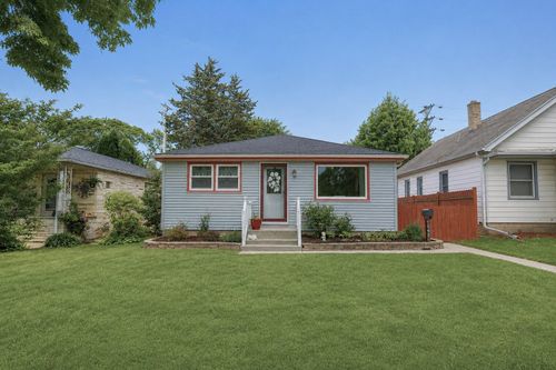 3228 S 51st St, Milwaukee, WI, 53219-4513 | Card Image
