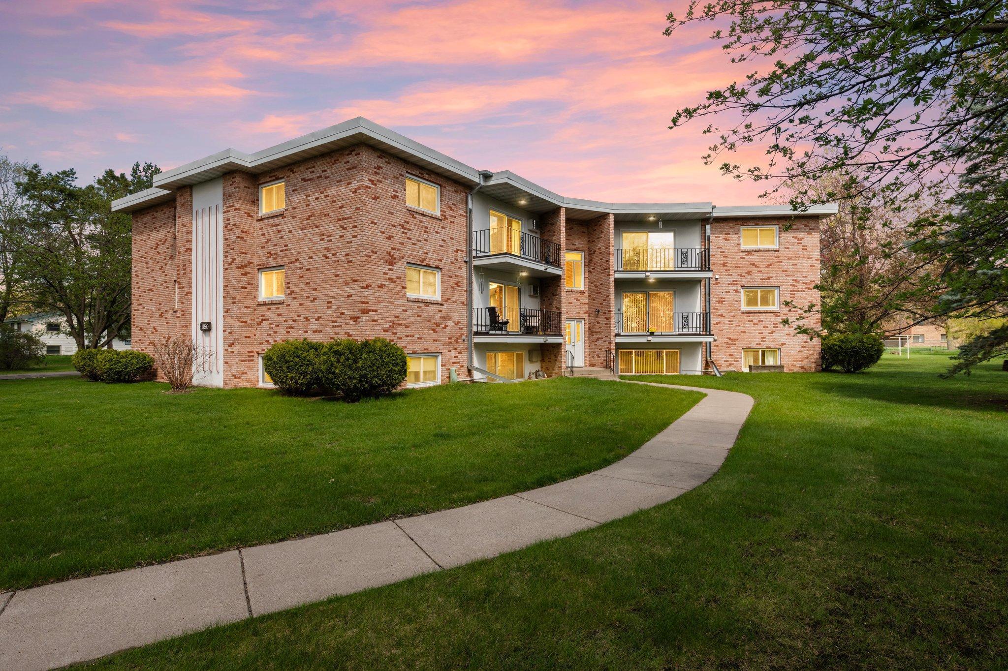 Dellwood St, Cambridge, MN 55008
