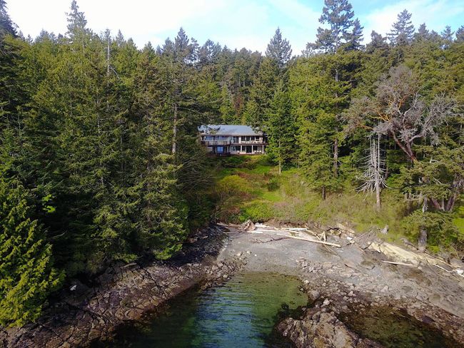 229 Mary Ann Point, House other with 4 bedrooms, 3 bathrooms and null parking in Galiano Island BC | Image 24