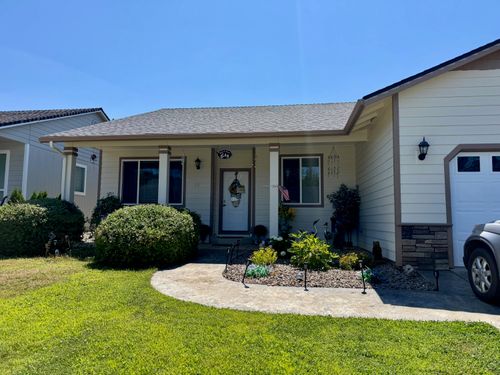 235 Cedar Brook Ln, Cave Junction, OR, 97523-9512 | Card Image