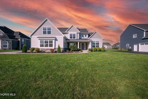 107 Wellington Pl, Perrysburg, OH, 43551-9802 | Card Image
