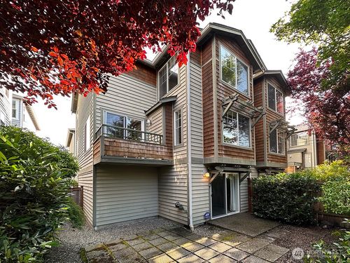 a-2645 Nw 57th St, Seattle, WA, 98107-3246 | Card Image