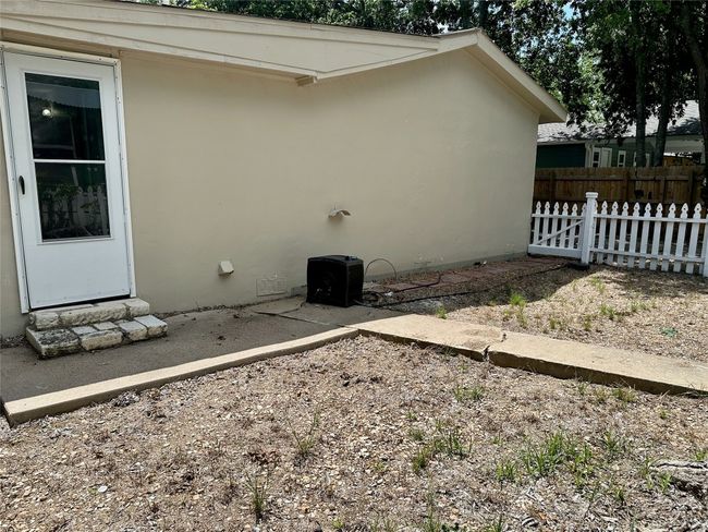 1404 Forest St, House other with 3 bedrooms, 2 bathrooms and 2 parking in Georgetown TX | Image 31