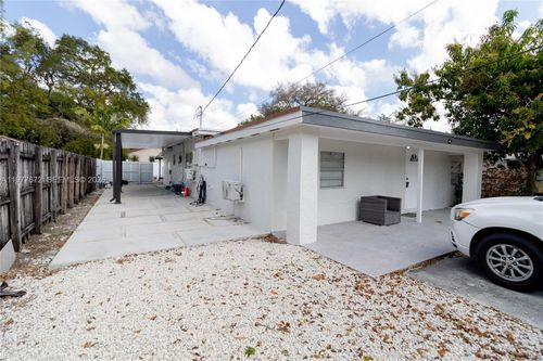 0-5803 Buchanan St, Hollywood, FL, 33021-5617 | Card Image