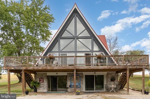 580 S Kralltown Rd, WELLSVILLE, PA, 17365-9506 | Card Image