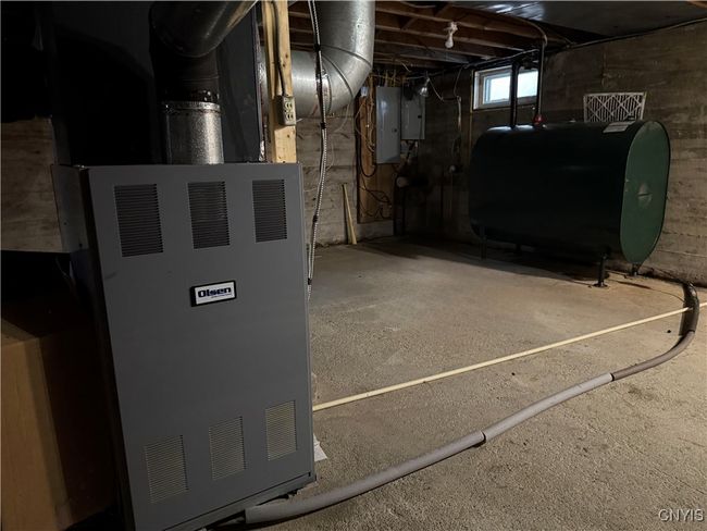 Basement area | Image 30