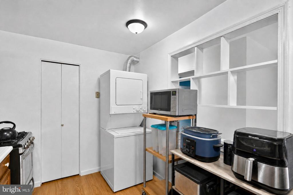 Residential in WOODBRIDGE 5