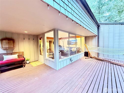 741 E Promontory Rd, Shelton, WA, 98584-9422 | Card Image