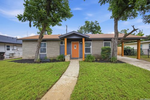 634 Pinewood Ln, San Antonio, TX, 78216-6912 | Card Image