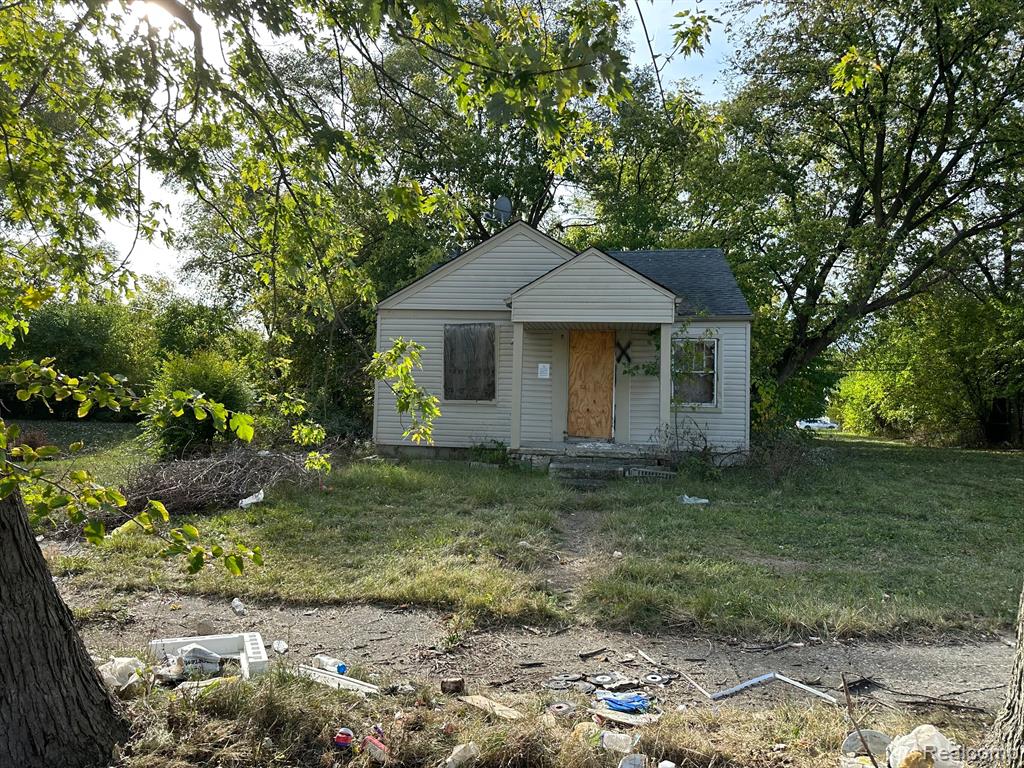 Greenview Ave, Detroit, MI 48228