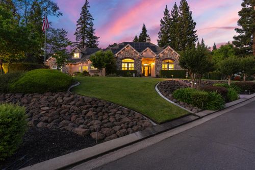 11318 Scarlet Oak Dr, Oakdale, CA, 95361-9542 | Card Image