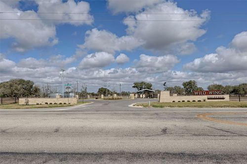 1178 Speckle Belly Ln, Columbus, TX, 78934-2484 | Card Image