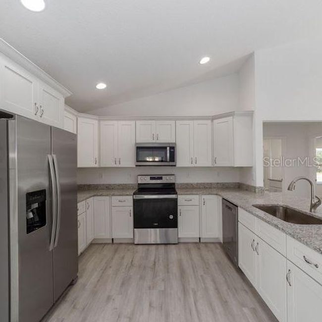 2041 Sw 178 Th Lane Rd, House other with 4 bedrooms, 2 bathrooms and null parking in Ocala FL | Image 12