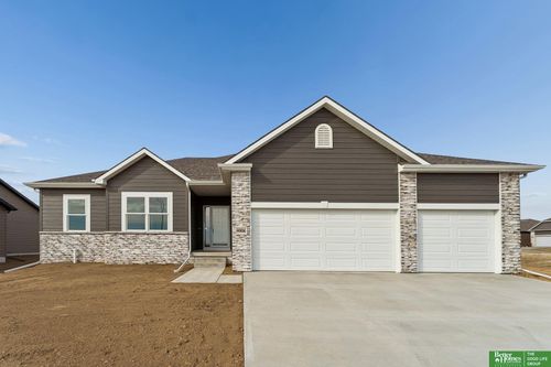 4906 Pinehill Rd, Bellevue, NE, 68133-4736 | Card Image