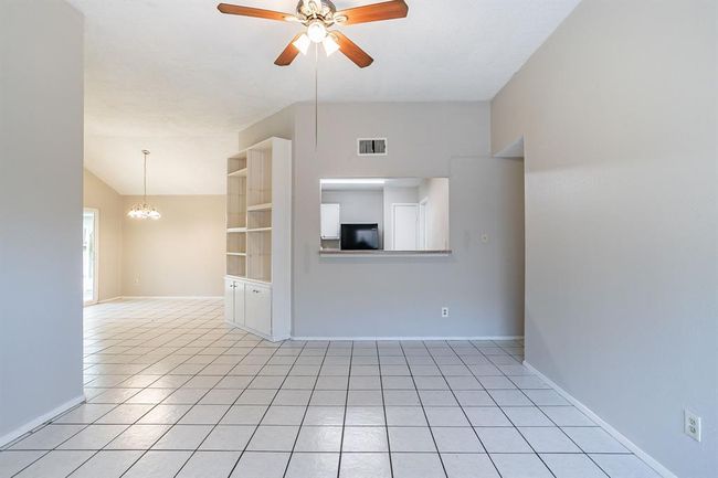 5326 Lynngate Dr, House other with 3 bedrooms, 2 bathrooms and 1 parking in Spring TX | Image 8