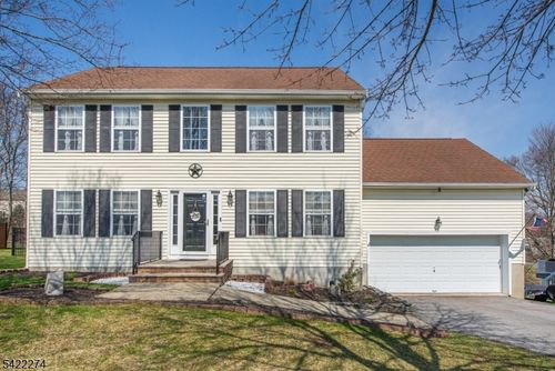 7 Stratford Ln, Newton, NJ, 07860 | Card Image