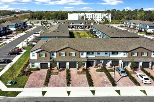 208 Cape Honeysuckle Pl, SANFORD, FL, 32771-0193 | Card Image