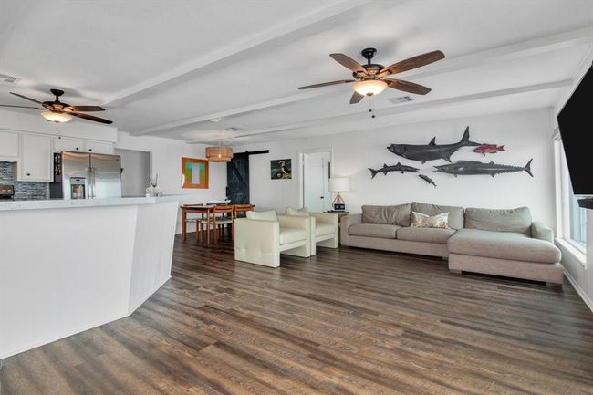 354 Ling Street, House other with 3 bedrooms, 3 bathrooms and 1 parking in Bayou Vista TX | Image 17