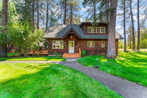 cabin-11-25571 Sw Suttle Sherman Rd, Camp Sherman, OR, 97730-9617 | Card Image