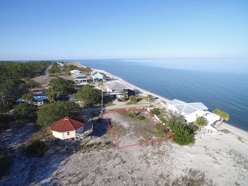 8 Trout St, PANACEA, FL, 32346-5161 | Card Image
