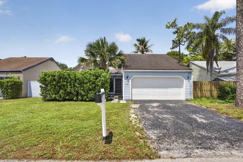 537 Goldenwood Way, Wellington, FL, 33414-4966 | Card Image