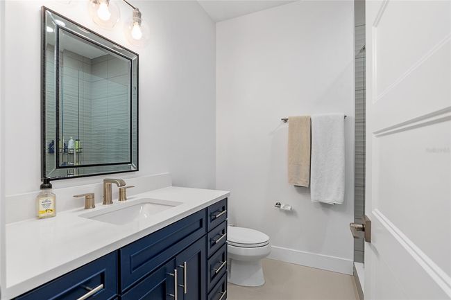 Bathroom 2 | Image 31