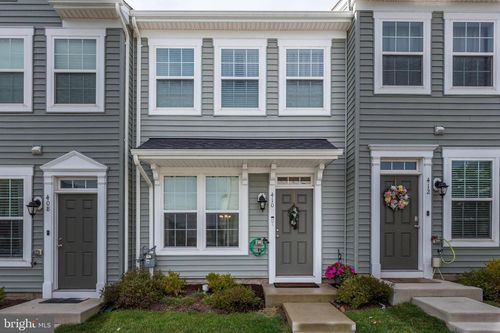 410 Pemberton Park Ln, FREDERICK, MD, 21703-4900 | Card Image
