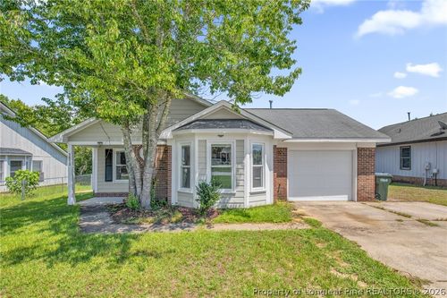 1615 Winnabow Dr, Fayetteville, NC, 28304-4845 | Card Image