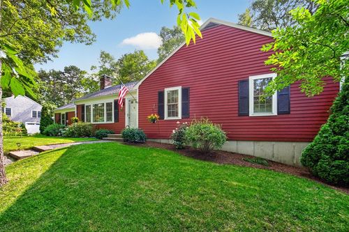 7 Bent Bluff Ln, Yarmouth Port, MA, 02675-2519 | Card Image