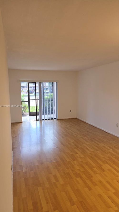 15-871 Ne 207th Ln, Miami, FL, 33179-1974 | Card Image