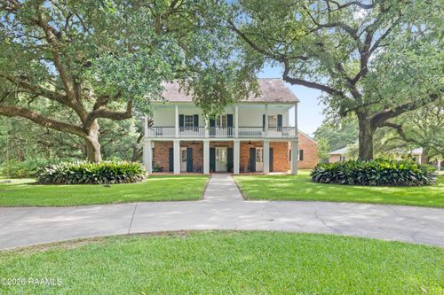 1005 Loreauville Rd, New Iberia, LA, 70563-2101 | Card Image