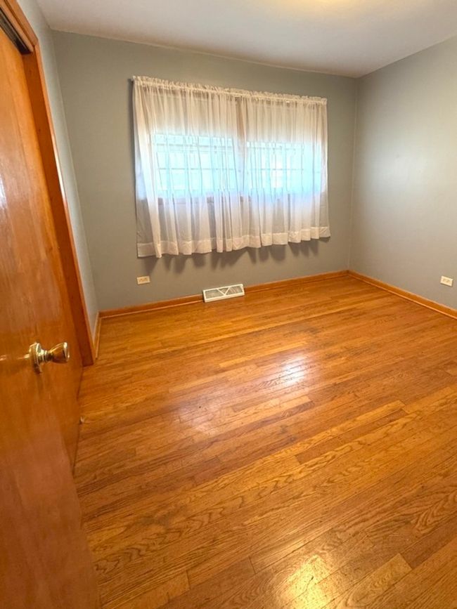 15600 Lawndale Ave, House other with 3 bedrooms, 1 bathrooms and 2 parking in Markham IL | Image 6