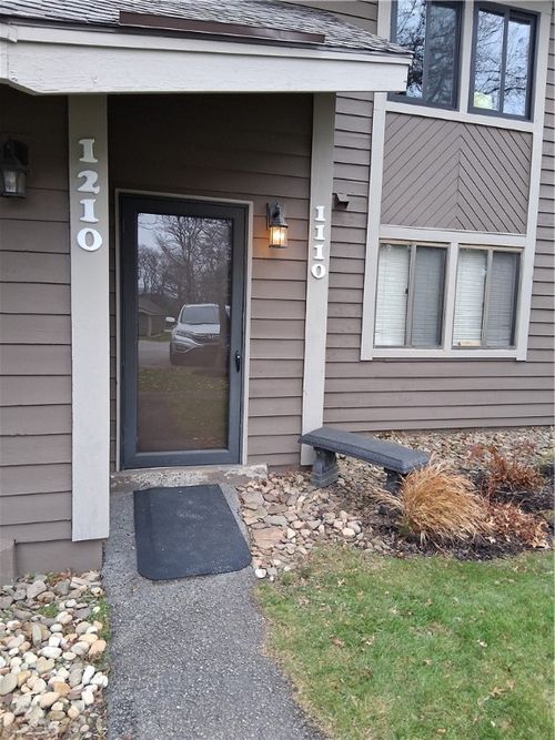 1110 Forbes Ln, Somerset, PA, 15501 | Card Image