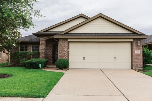 1923 Cadbury Castle Ln, Fresno, TX, 77545-1707 | Card Image