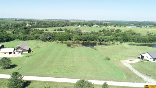 1325 Lakeview Lane, Beatrice, NE, 68310 | Card Image