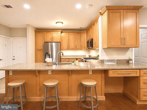 21-1701 Lake Shore Crest Dr, RESTON, VA, 20190-3249 | Card Image