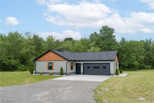 2793 Zutavern Church Rd Nw, Bolivar, OH, 44612 | Card Image
