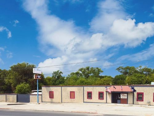 4727 Timco W, Leon Valley, TX, 78238-1942 | Card Image