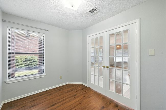 1450 Hampton Rd, House other with 3 bedrooms, 2 bathrooms and null parking in Grapevine TX | Image 6
