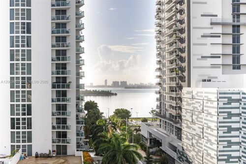 802-2200 Ne 4th Ave, Miami, FL, 33137 | Card Image