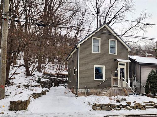 210 Charlton Ave E, Hamilton, ON, L8N1Z1 | Card Image
